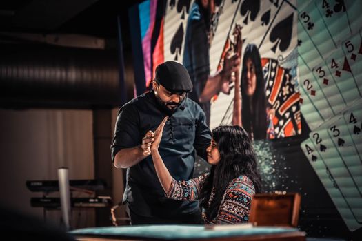 Mind Tricks Unveiled: The Psychology Behind Magic and Audience Control